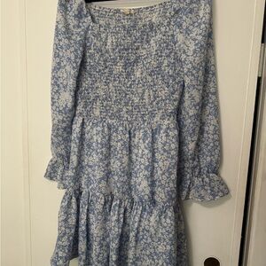 NWOT Chic Blue Floral Women's Dress